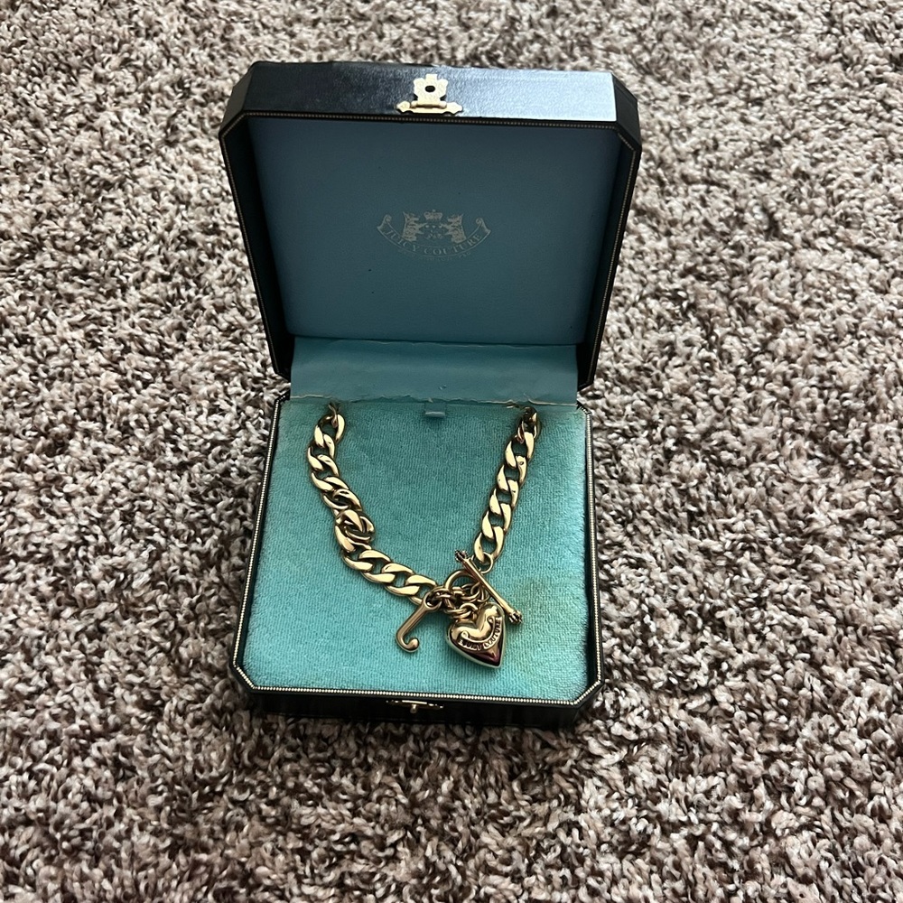 Juicy Couture classic heart toggle necklace